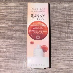 Pacifica Sunny Glow Vitamin C Bronzing Drops